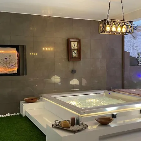 Penthouse Montecarlo Style With Lounge Pool *