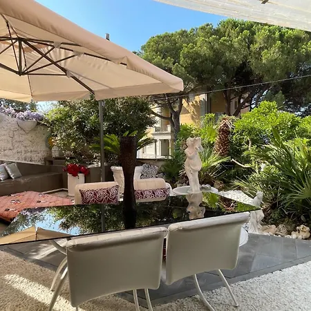 Apartman Penthouse Montecarlo Style With Lounge Pool